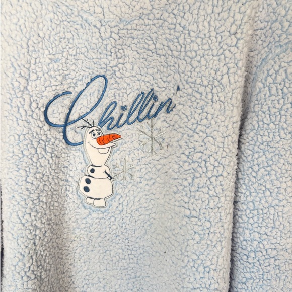 Disney Frozen II Blue Faux Fur Sleepwear top - Picture 2 of 6